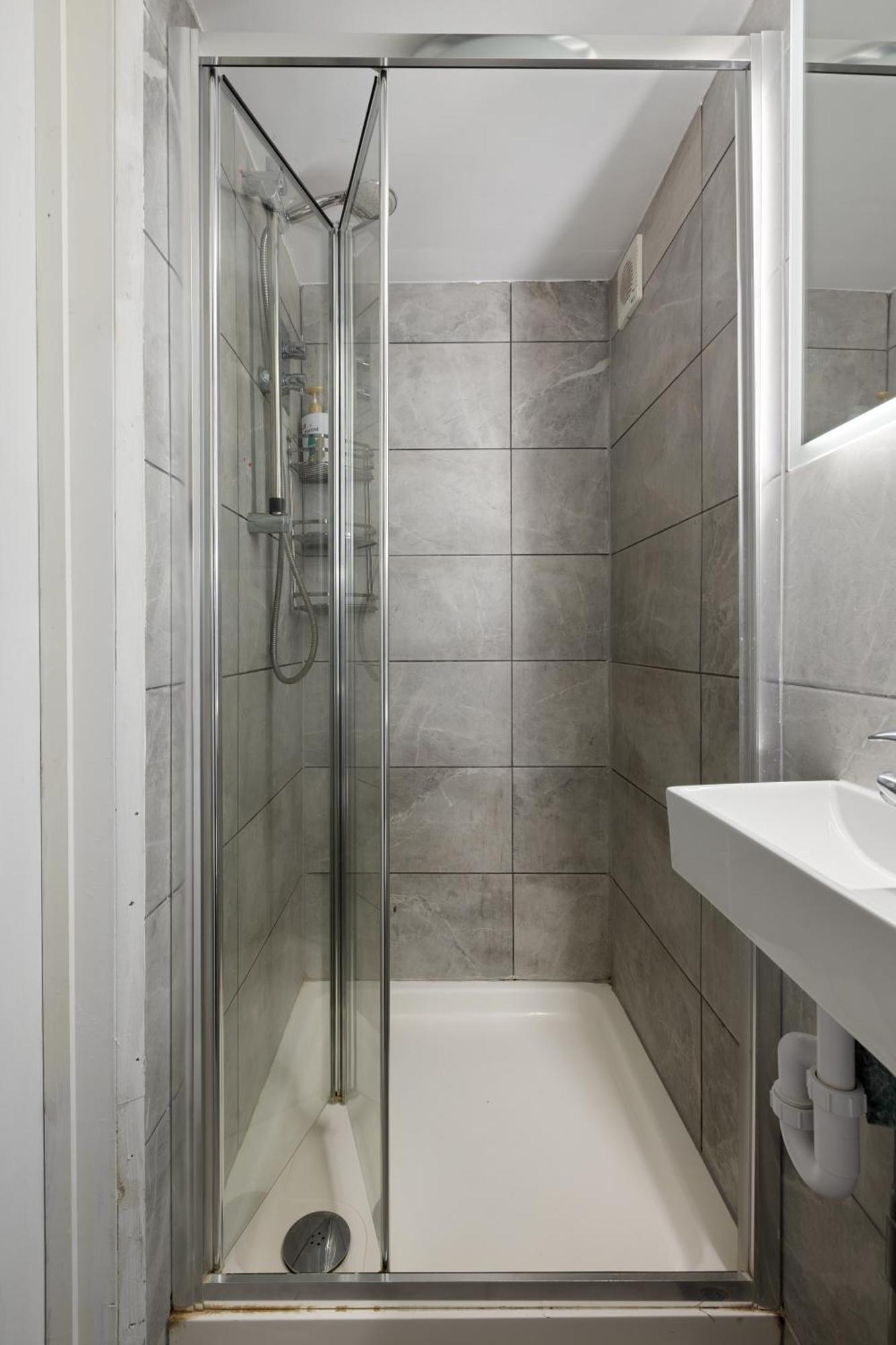 Modern Flat & Balcony In Historic West Kensington Lejlighed London Eksteriør billede